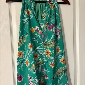 Floral GreenTop with HalterStyle neck